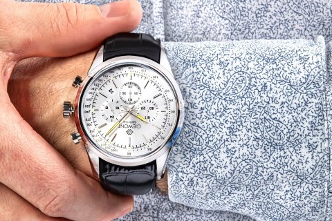 Zegarek Męski Giewont Chronograph Sapphire Srebrny GW7650-A1 Giewont