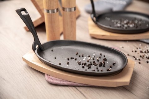 TALERZ PÓŁMISEK PATELNIA ŻELIWNA Z DESKĄ BANQUET GRADA Banquet