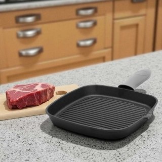 PATELNIA GRILLOWA ŻELIWNA 24cm Z SILIKONOWĄ NAKŁADKĄ 2668 Brunbeste