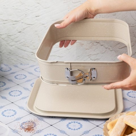 FORMA BLACHA KWADRATOWA ROZPINANA DO CIASTA 27,5x27,5cm KINGHOFF KH-1977 Kinghoff