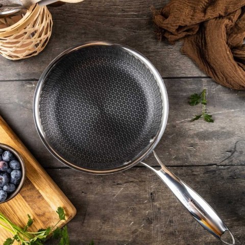 PATELNIA STALOWA 20cm Z POWŁOKĄ PLASTER MIODU KLAUSEBRG KB-9021 Klausberg