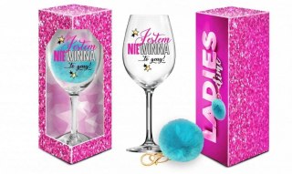 LADIES TIME - kieliszek do wina Signoria 700ml + pompon - Jestem niewinna House of Mugs