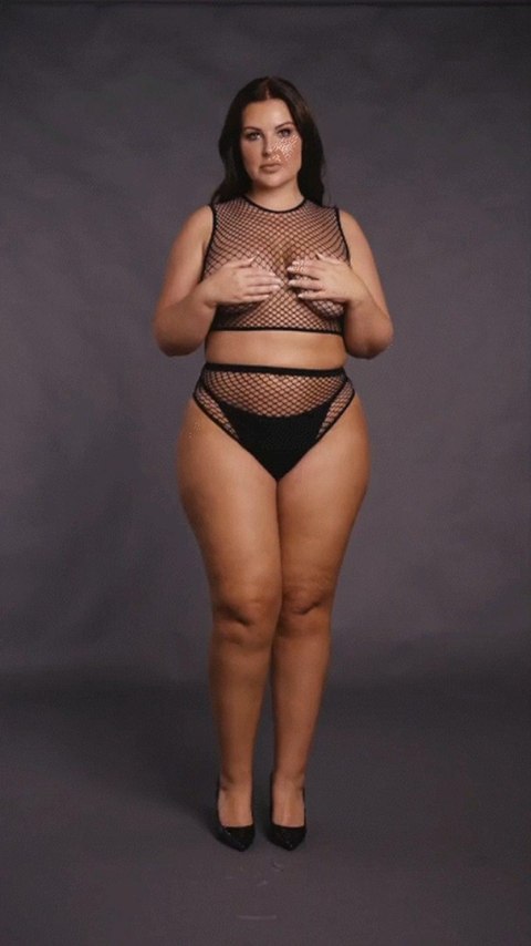 2 piece with crop top, pantie and fishnet structure. SHOTS