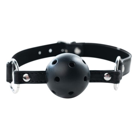 Black breathable ball gag with adjustable
strap. Fantasy - Boys of Toys Sp. z. o.o. (dystrybutor)