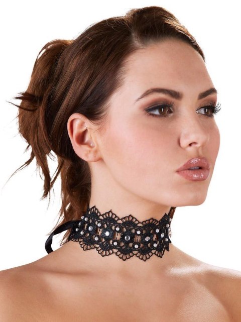 Haftowany choker Cottelli ACCESSOIRES czarny z perełkami i dżetami Cottelli ACCESSOIRES